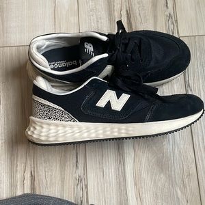 NEW BALANCE X70 SNEAKER
